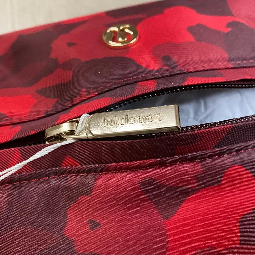SOLD! Lululemon Athletica New Year Feeling Ready Mini Zip Pouch Red Camouflage - Picture 7 of 16